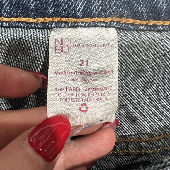 No Boundaries Jr Size 21 Jeans Super High Rise Mom Destructed Relaxed Dark Wash - Picture 9 of 13